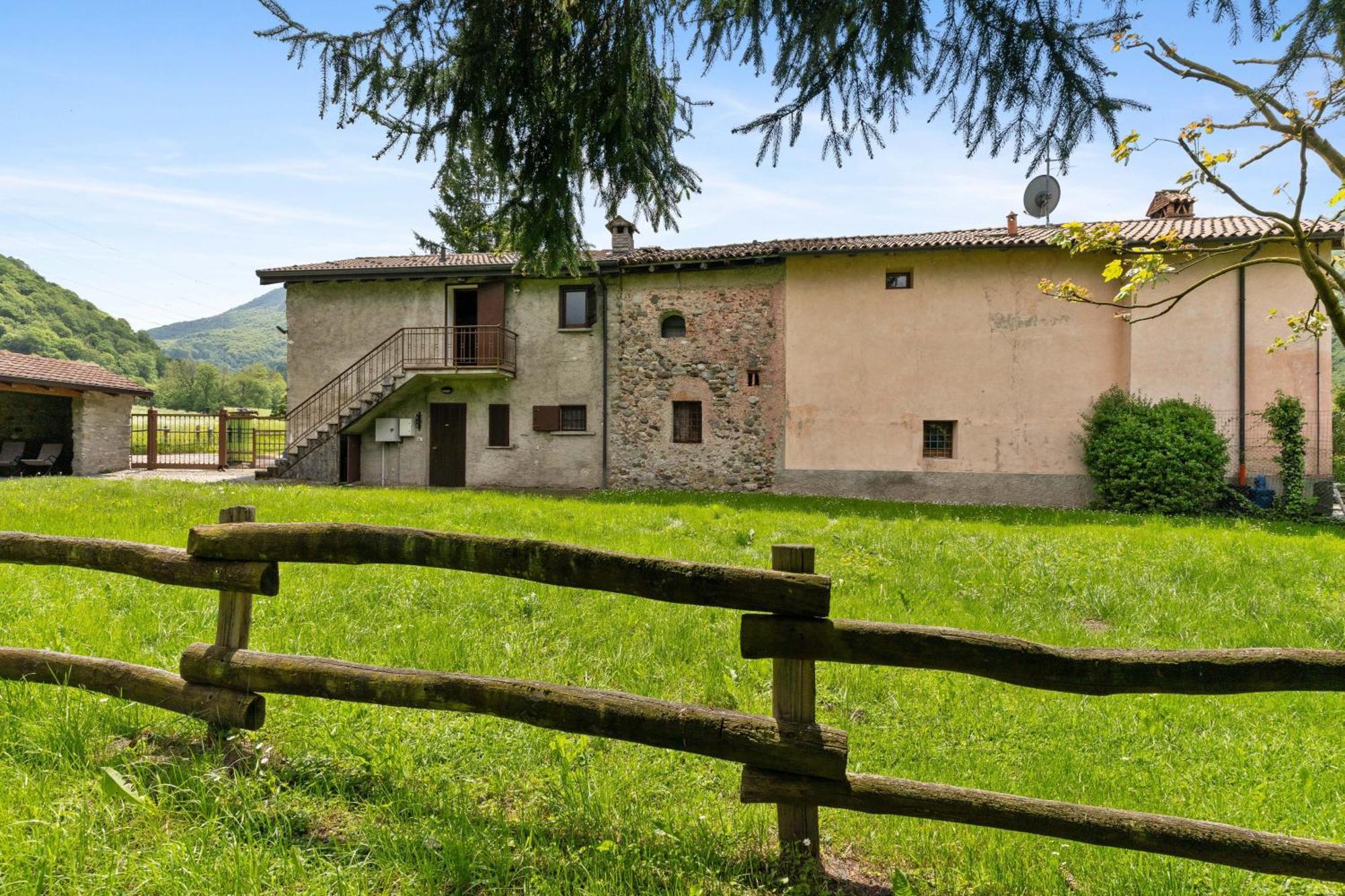 Il Giardino Segreto Apartment Barzio Exterior photo