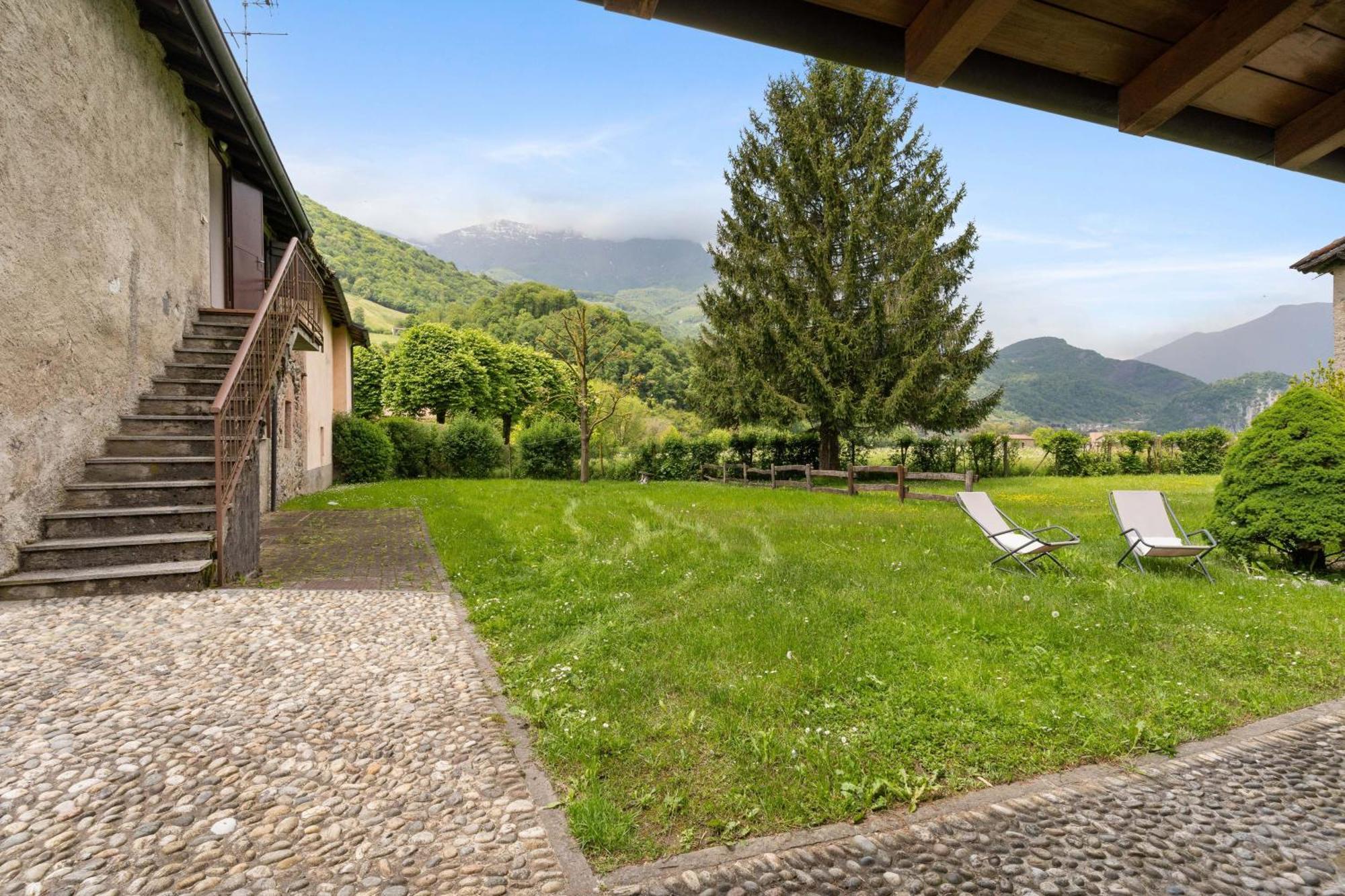Il Giardino Segreto Apartment Barzio Exterior photo